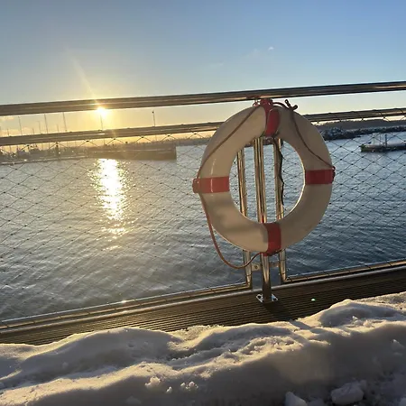 Floating Nr 1 * Laboe