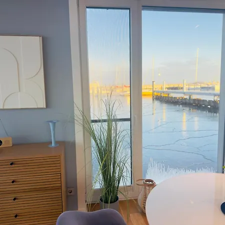 Floating Nr 1 Casa de Férias