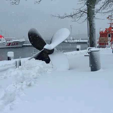 Floating Nr 1 Casa de Férias Laboe