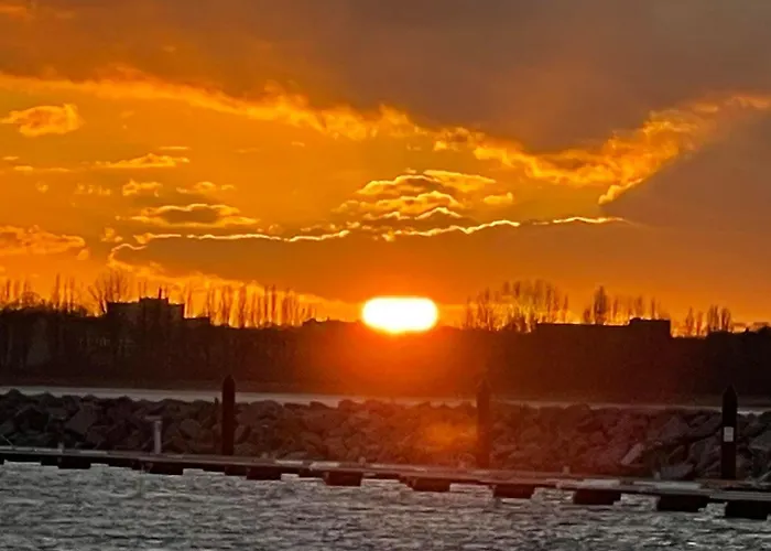 Floating Nr 1 Casa de Férias