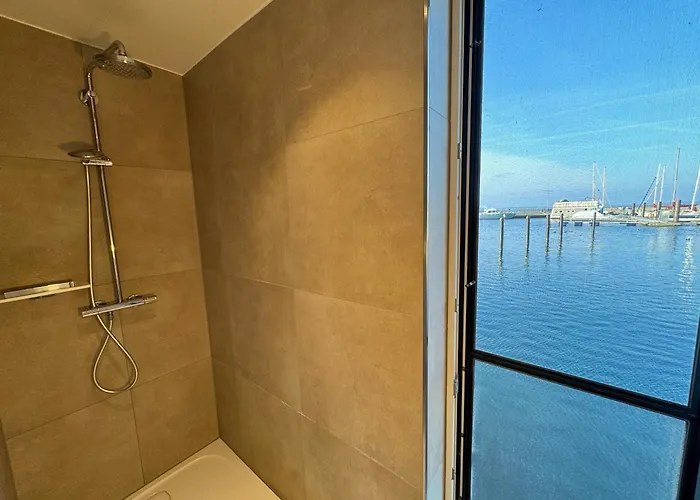 Floating Nr 1 Casa de Férias Laboe